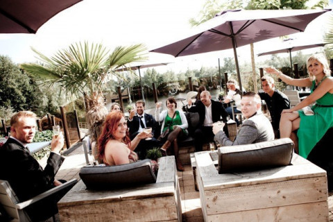 Proost Feest Aan Het Water Terras Buiten Feesten Cocody Partycentrum 3