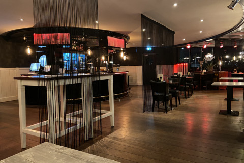 D65dc08b 5f35 4945 B0ee E93e519f205e